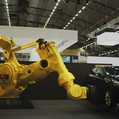 Fanuc cheap biggest robot